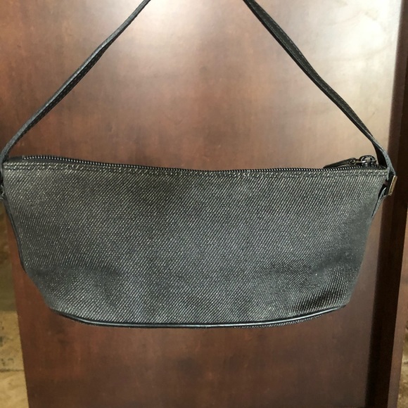 Authentic like new Gucci boat bag - Picture 3 of 7